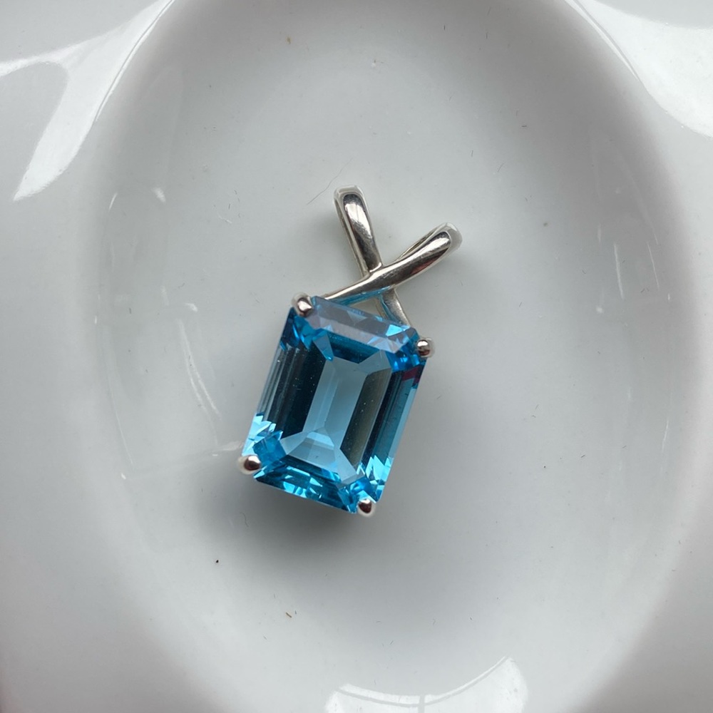 Blue Topaz Pendant